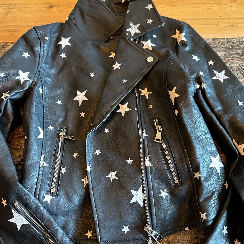 Vigoss Small Star Pattern Faux Leather Jacket